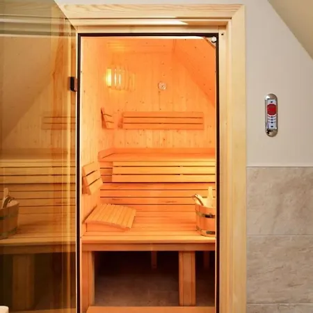 Ferienhaus Reetdachhaus Am Wasser Mit Sauna- Aussenwhirlpool- Kamin Und E-ladestation By Interhome Fuhlendorf (Mecklenburg-Vorpommern)