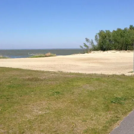 Ferienhaus Reetdachhaus Am Wasser Mit Sauna- Aussenwhirlpool- Kamin Und E-ladestation By Interhome *